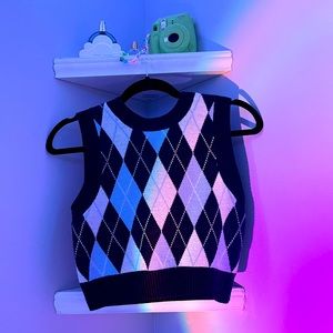H&M Argyle Printed Cropped Sweater Vest Size Small
